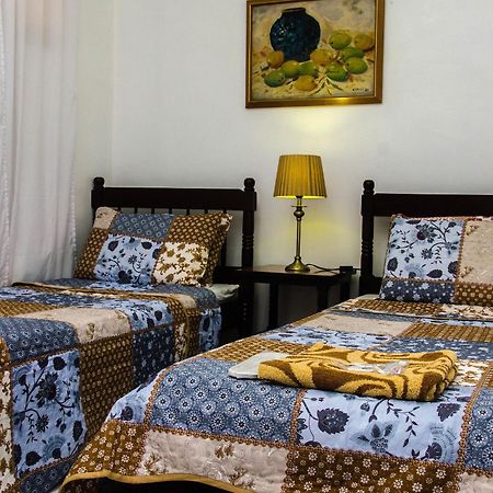 Lola Itang Pension House Tiniguiban Εξωτερικό φωτογραφία