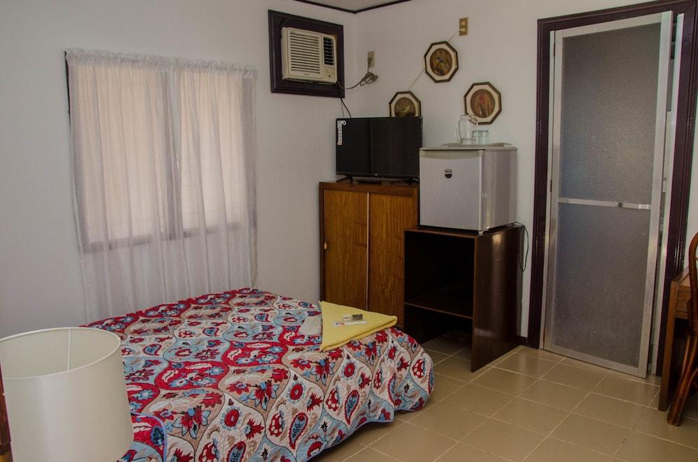 Lola Itang Pension House Tiniguiban Εξωτερικό φωτογραφία
