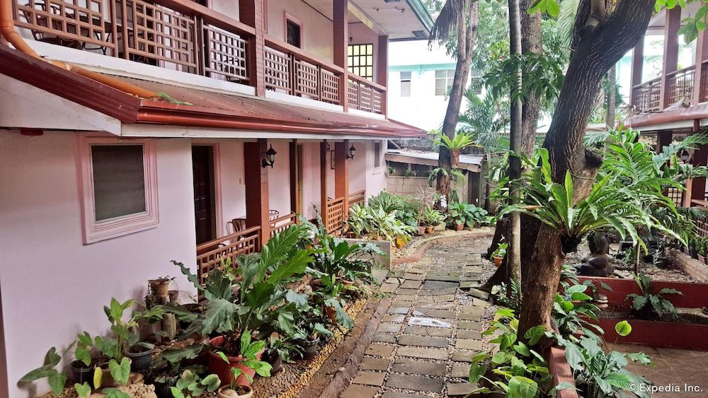 Lola Itang Pension House Tiniguiban Εξωτερικό φωτογραφία