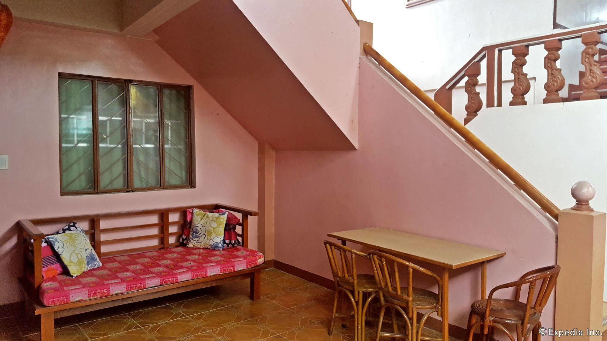 Lola Itang Pension House Tiniguiban Εξωτερικό φωτογραφία