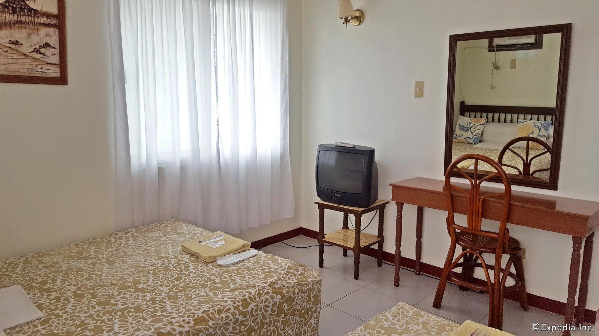 Lola Itang Pension House Tiniguiban Εξωτερικό φωτογραφία