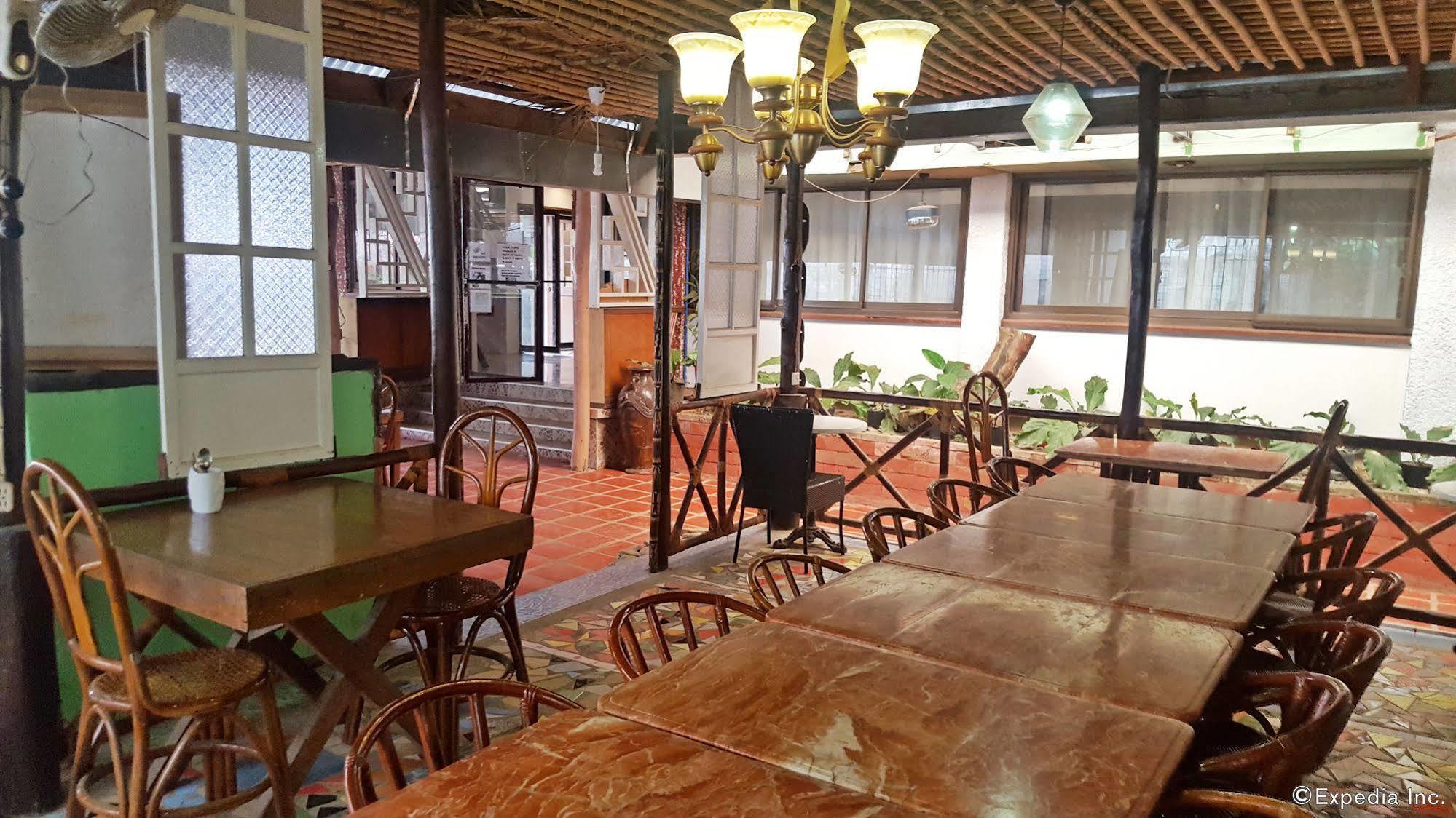 Lola Itang Pension House Tiniguiban Εξωτερικό φωτογραφία