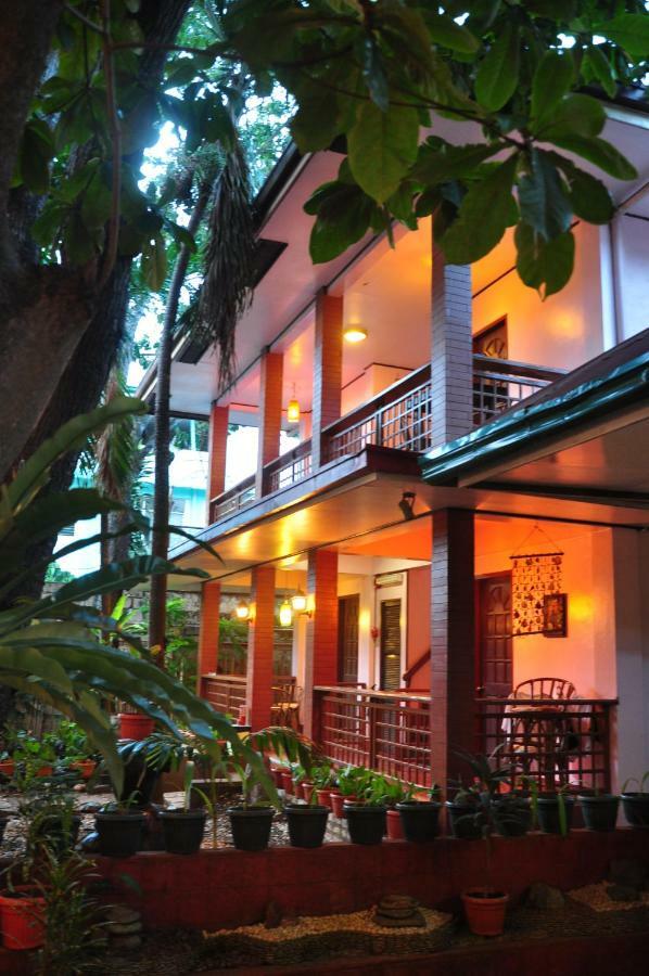 Lola Itang Pension House Tiniguiban Εξωτερικό φωτογραφία