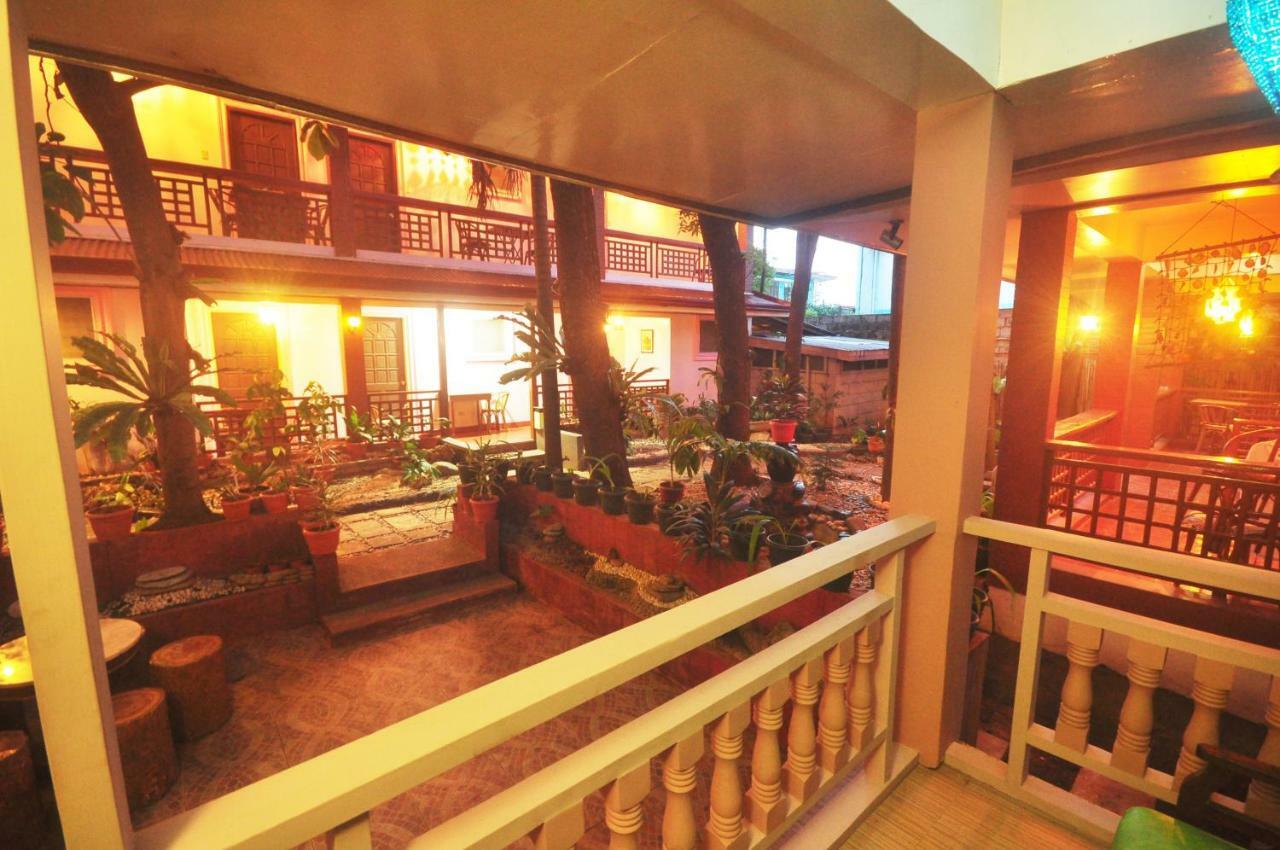 Lola Itang Pension House Tiniguiban Εξωτερικό φωτογραφία