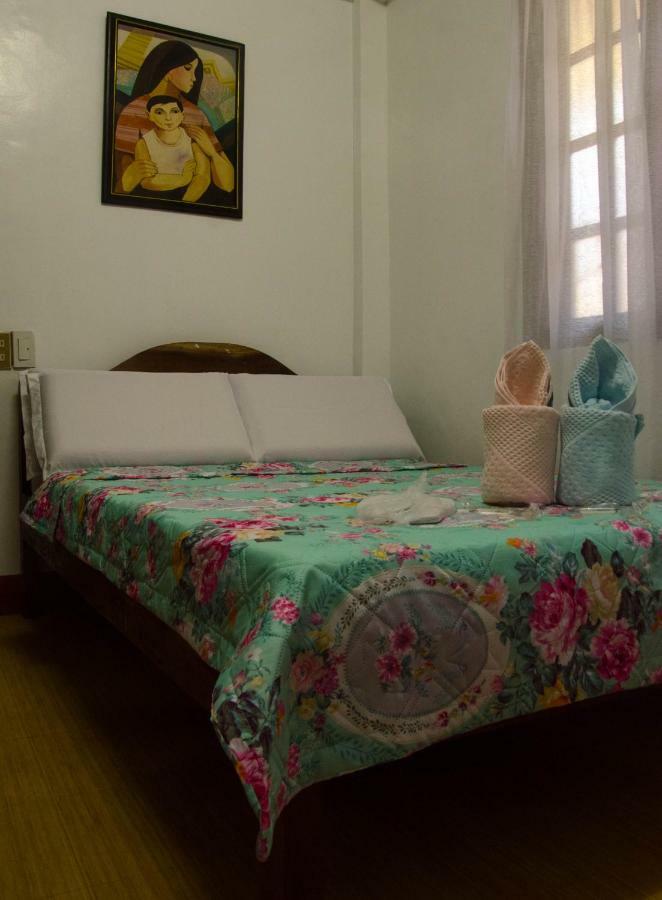 Lola Itang Pension House Tiniguiban Εξωτερικό φωτογραφία