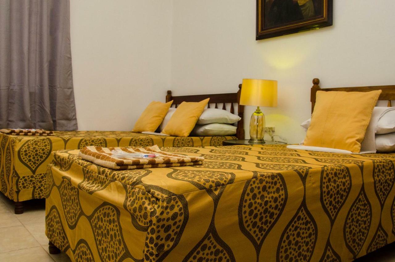 Lola Itang Pension House Tiniguiban Εξωτερικό φωτογραφία